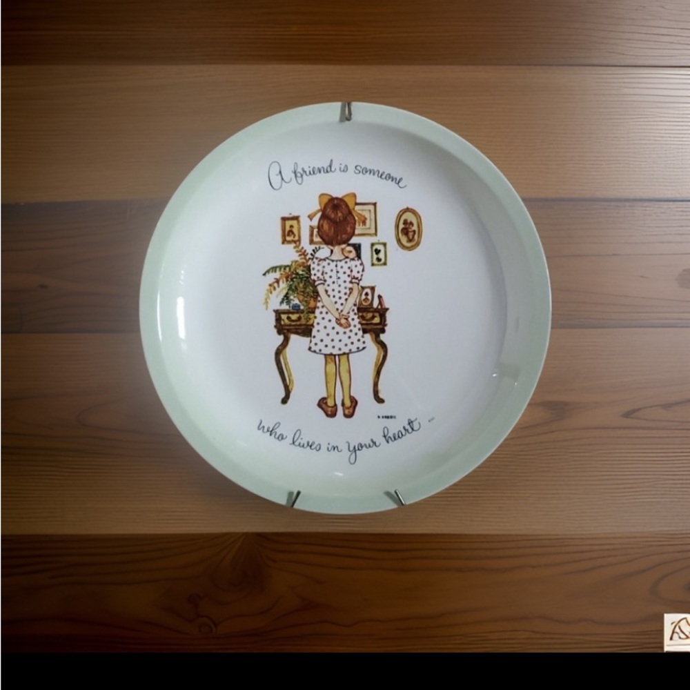 Holly Hobbie Collector's Edition Plate
